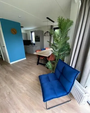 Holiday home Broeckhuys Lakeview Vip Bungalows 6p Aan Het Water En Wijds Uitzicht Ewijk