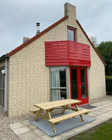 Broeckhuys Lakeview Vip Bungalows 6p Aan Het Water En Wijds Uitzicht Holiday home